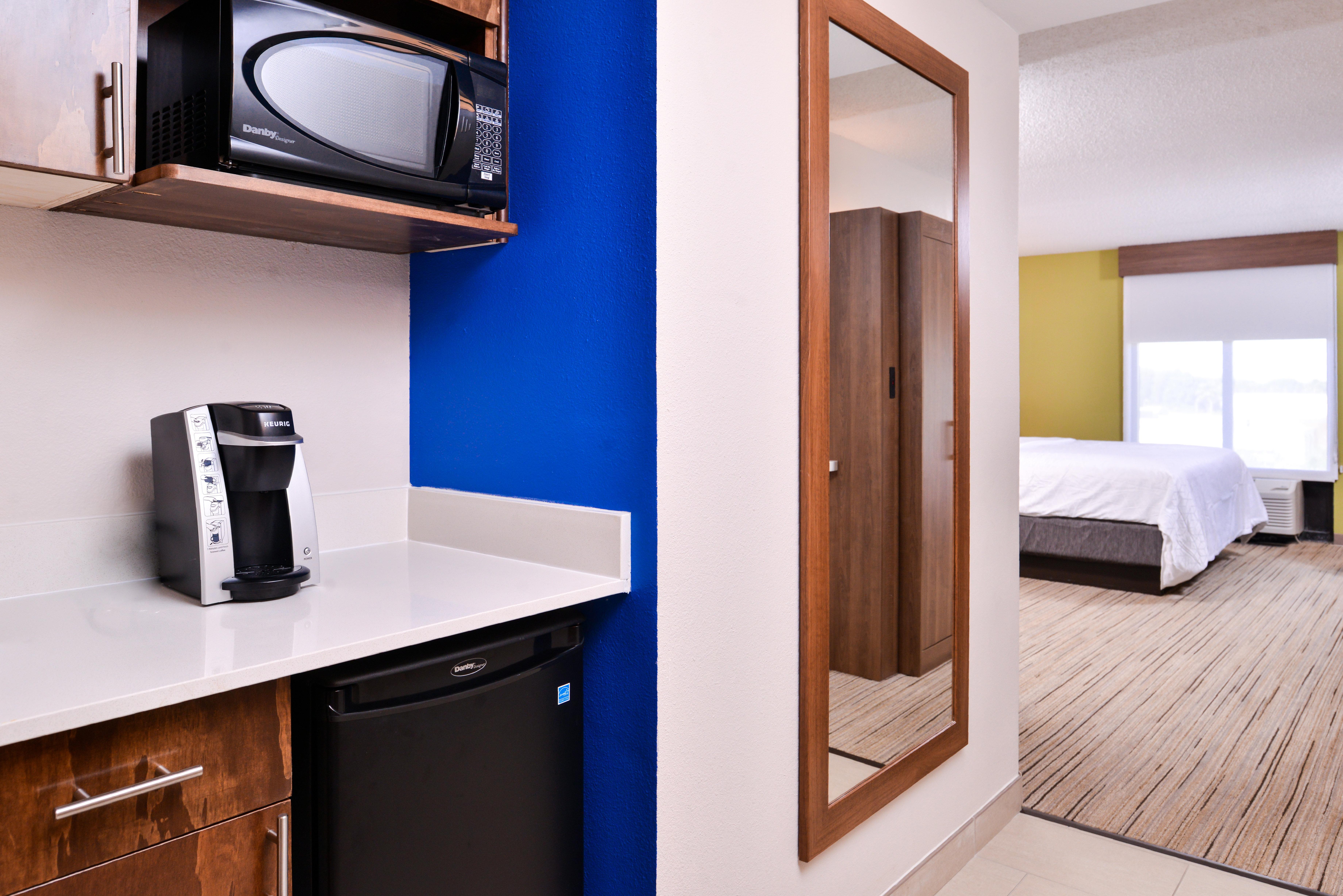 West Chase Holiday Inn Express Hotel & Suites Tampa-Anderson Road-Veterans Exp By Ihg מראה חיצוני תמונה