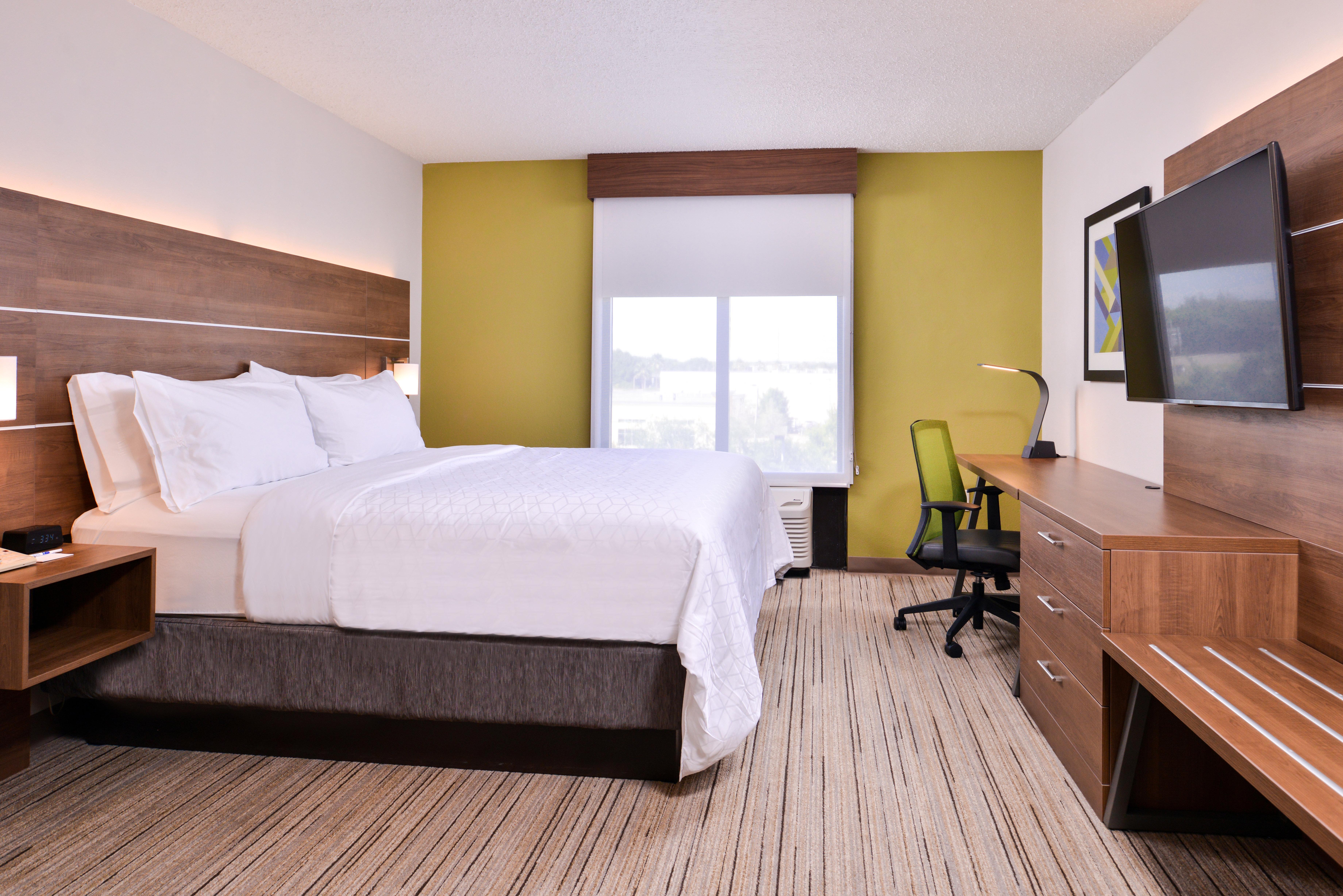 West Chase Holiday Inn Express Hotel & Suites Tampa-Anderson Road-Veterans Exp By Ihg מראה חיצוני תמונה